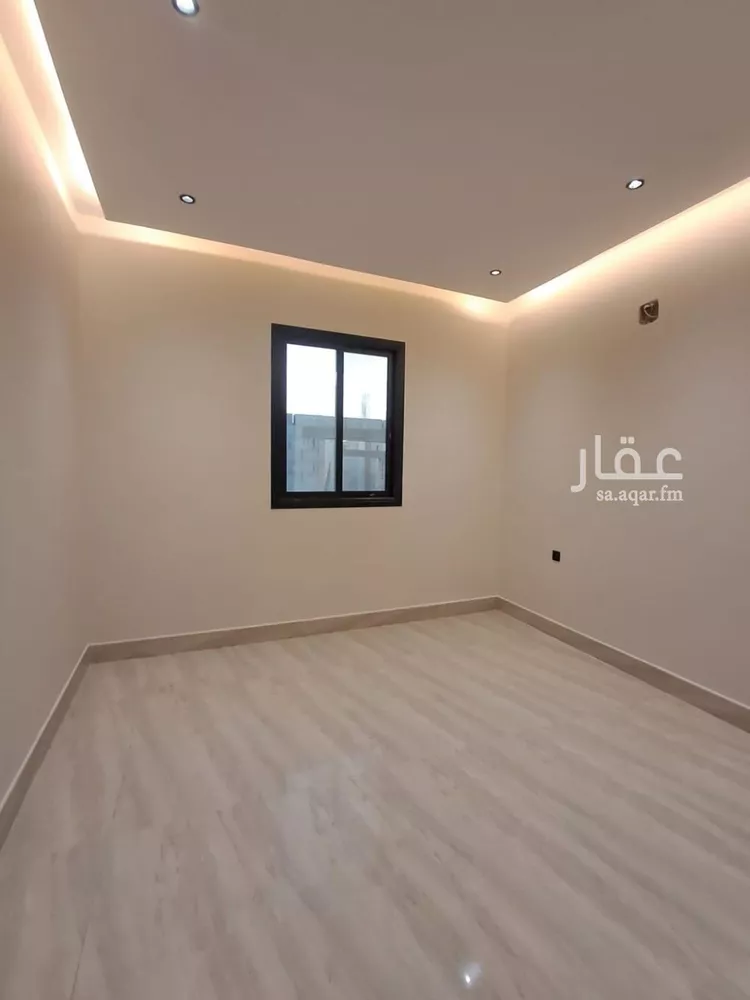 Floor for Sale in Riyadh Dirab 10