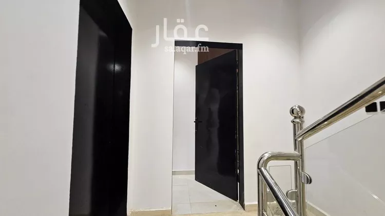 دور للبيع في شارع حسين سرحان, حي العوالي, مدينة الرياض, منطقة الرياض صورة 3