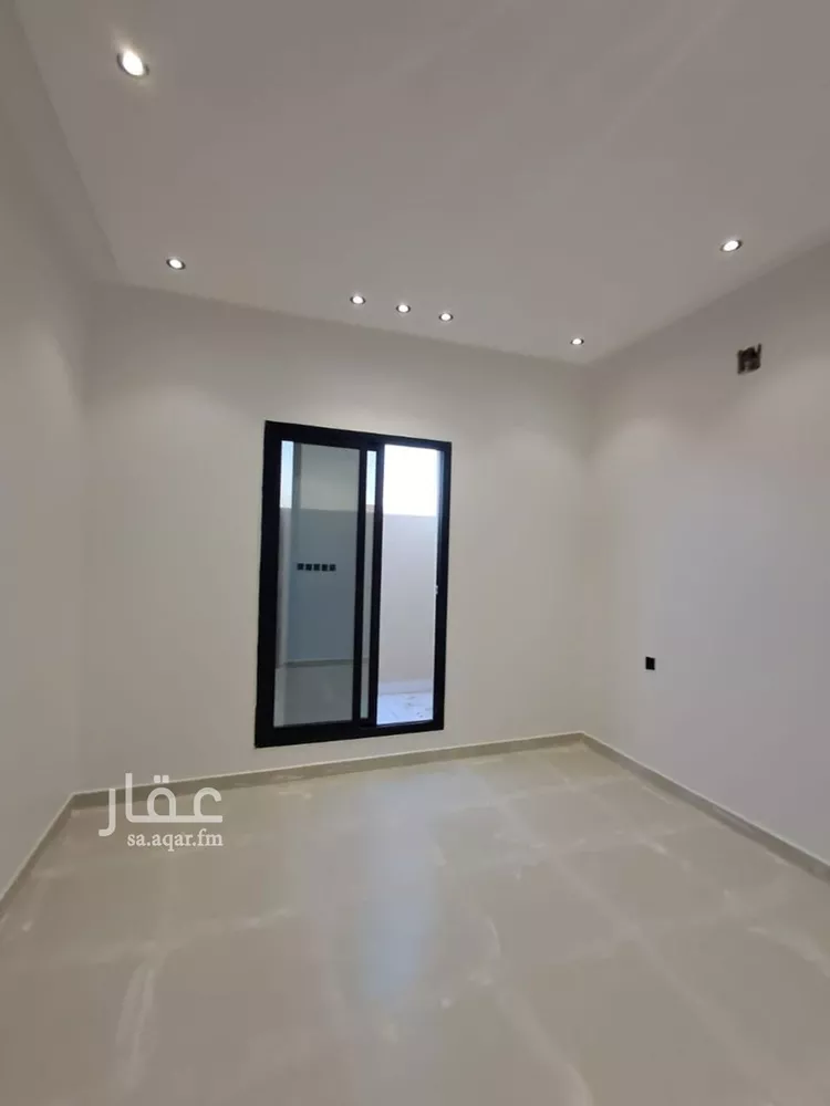فيلا للبيع في شارع حامد القاري, حي عكاظ, مدينة الرياض, منطقة الرياض 8