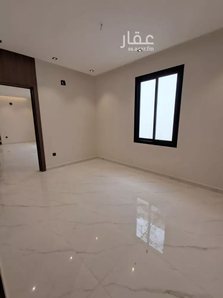 Floor for Sale in Riyadh Okaz 17
