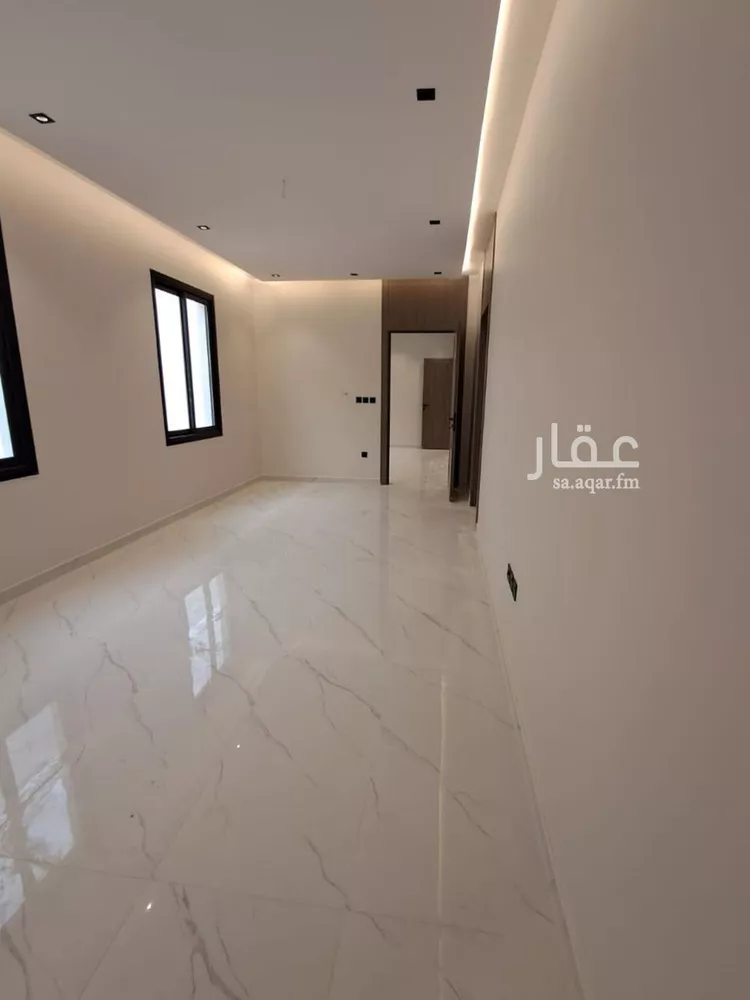 Floor for Sale in Riyadh Okaz 20