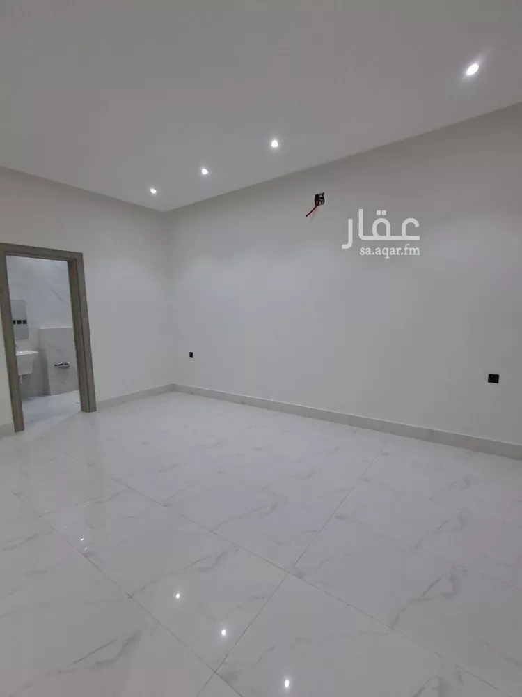 دور للبيع في شارع الحليوة, حي العريجاء الغربي, مدينة الرياض, منطقة الرياض صورة 5