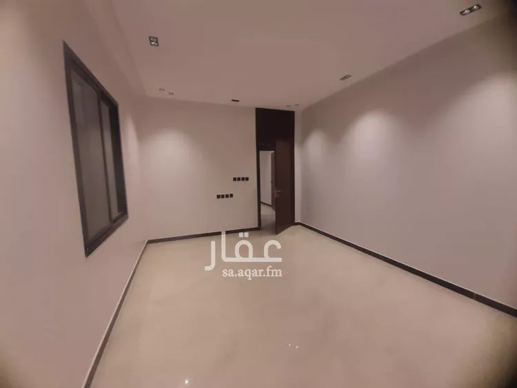 دور للبيع في شارع الجنابين, حي الحزم, مدينة الرياض, منطقة الرياض صورة 4