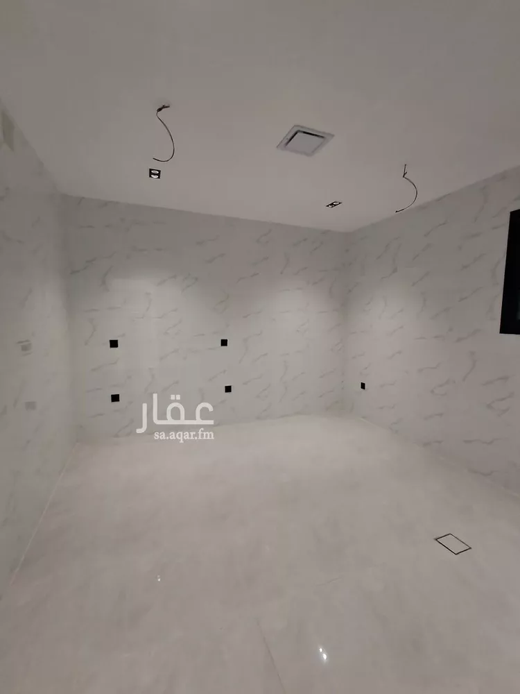 Floor for Sale in Riyadh Tuwaiq 12