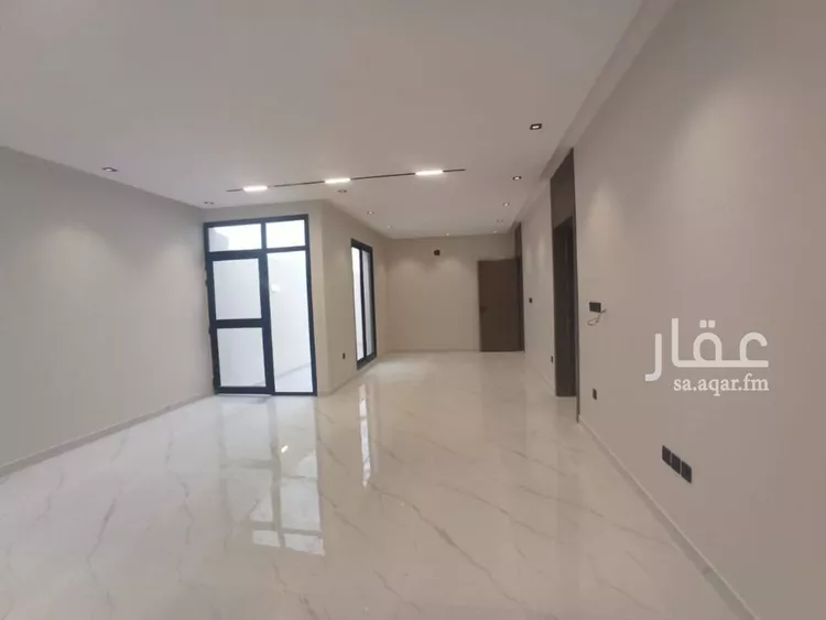 دور للبيع في شارع الخطيب التبريزي, حي عكاظ, مدينة الرياض, منطقة الرياض صورة 4