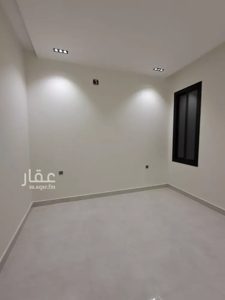 Floor for Sale in Riyadh Tuwaiq 13