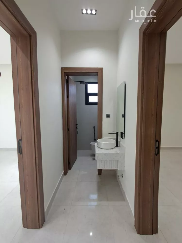 Floor for Sale in Riyadh Tuwaiq 15