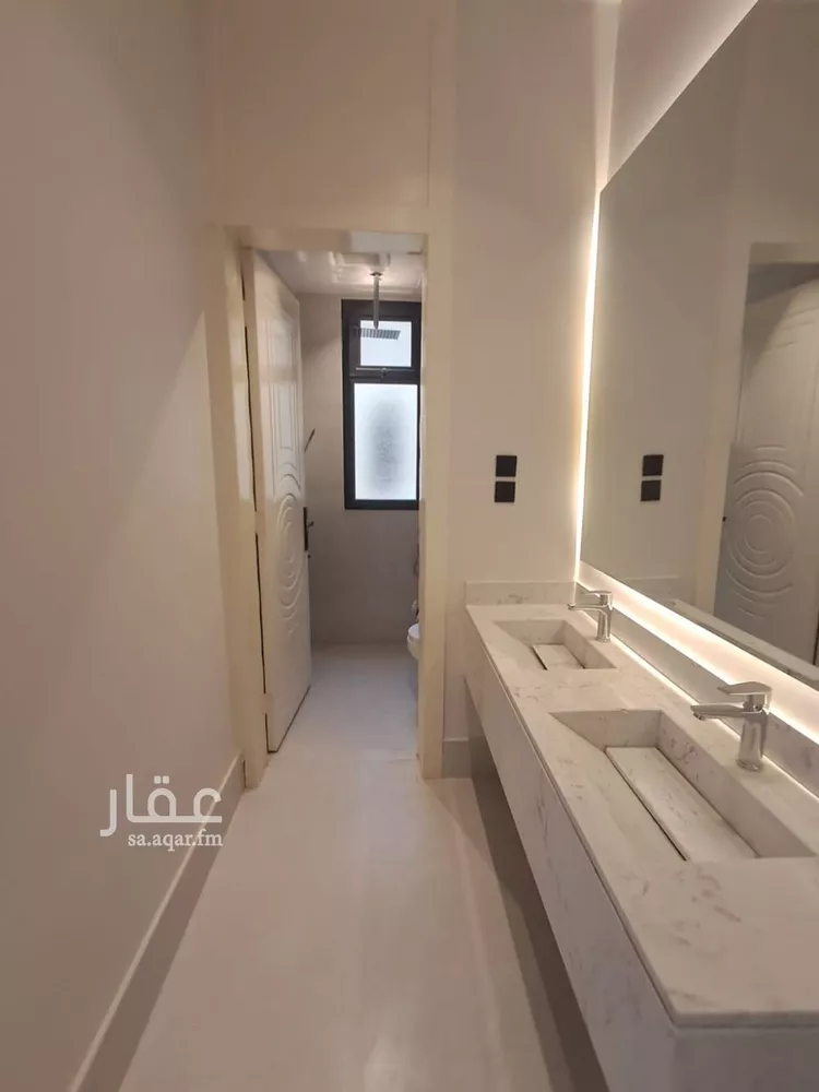 Floor for Sale in Riyadh Dirab 10