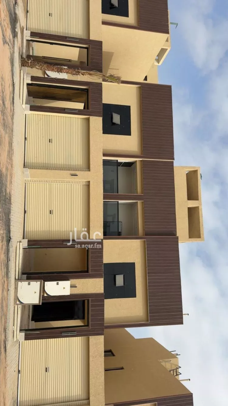Floor for Sale in Riyadh Dirab 6
