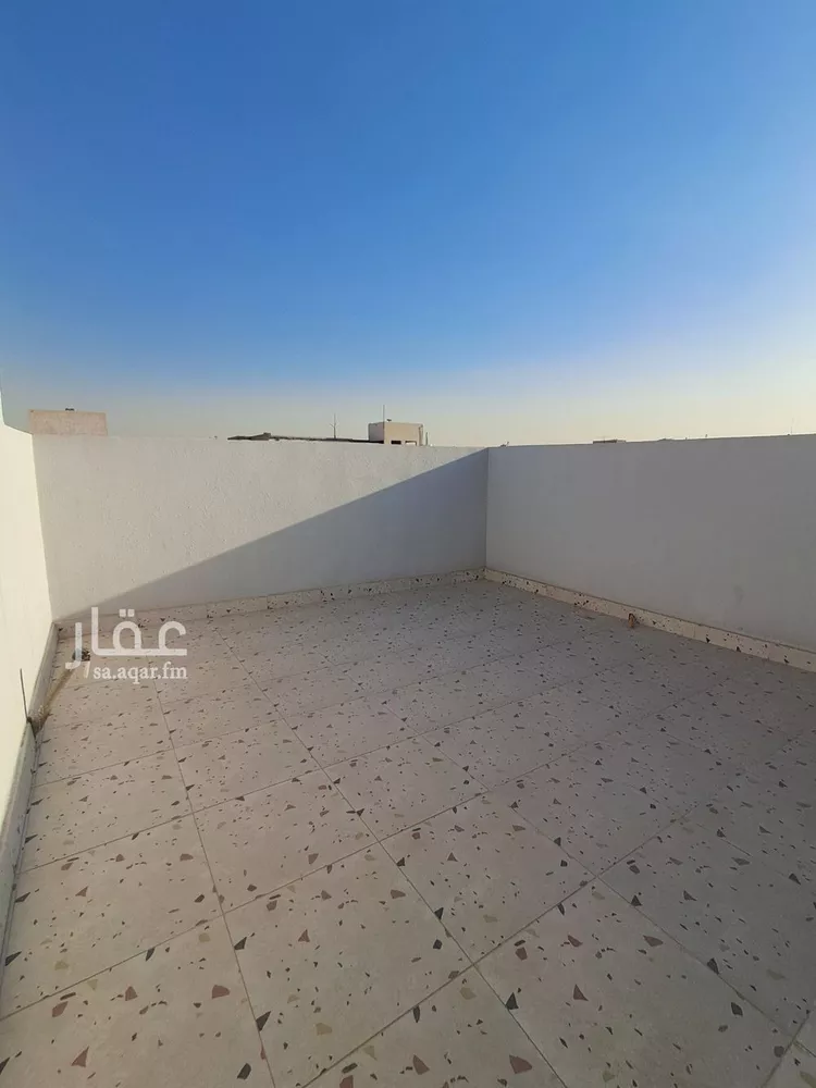 Floor for Sale in Riyadh Al Uraija Al Gharbiyah 18