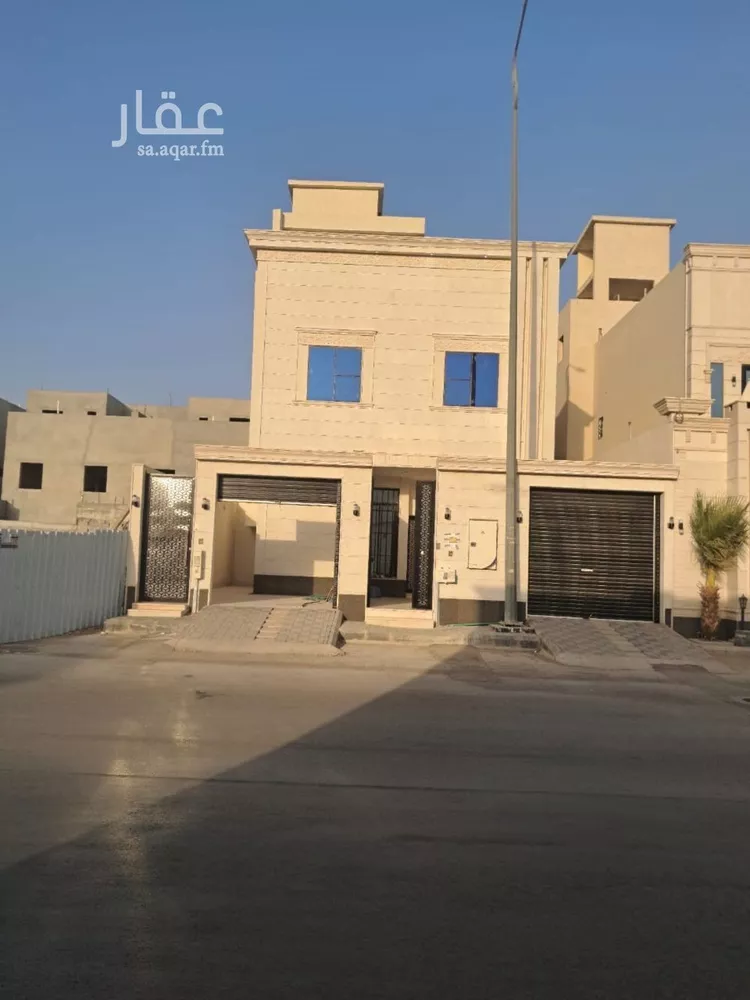 دور للبيع في شارع المدينه المنوره, حي العوالي, مدينة الرياض, منطقة الرياض