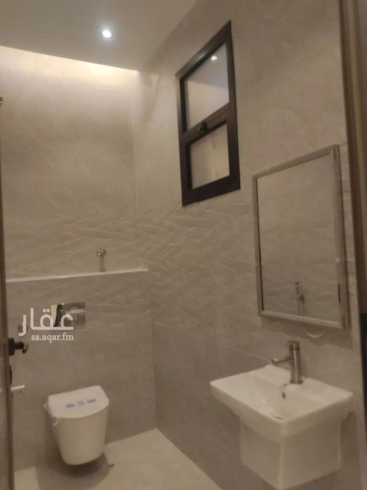 Floor for Sale in Riyadh Badr 15