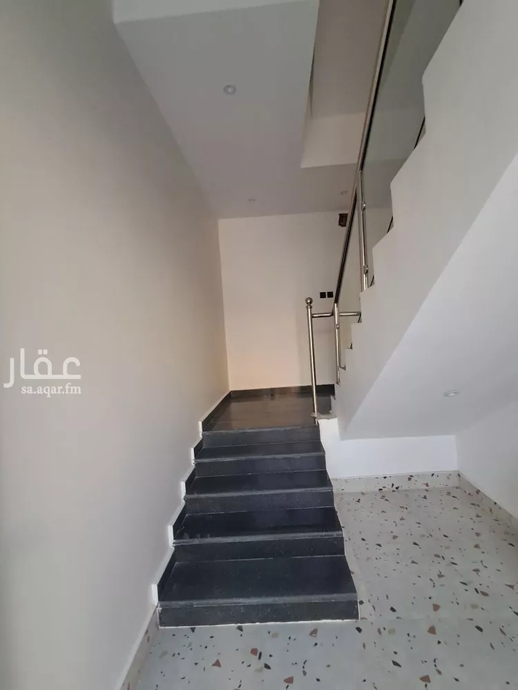 دور للبيع في شارع أبي السعادات السلمي, حي العريجاء الغربي, مدينة الرياض, منطقة الرياض صورة 3