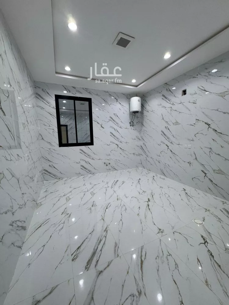 فيلا للبيع في شارع أم حبيبة بنت أبي سفيان , حي العريجاء الغربي, مدينة الرياض, منطقة الرياض صورة 3