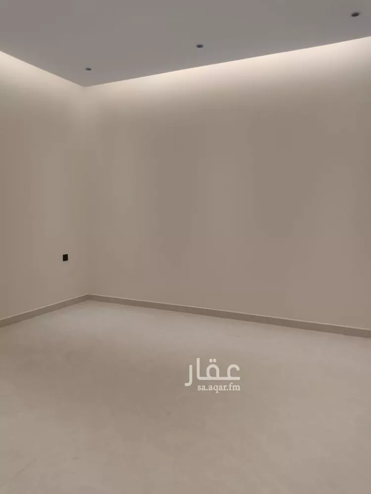 Floor for Sale in Riyadh Al Hazm 7