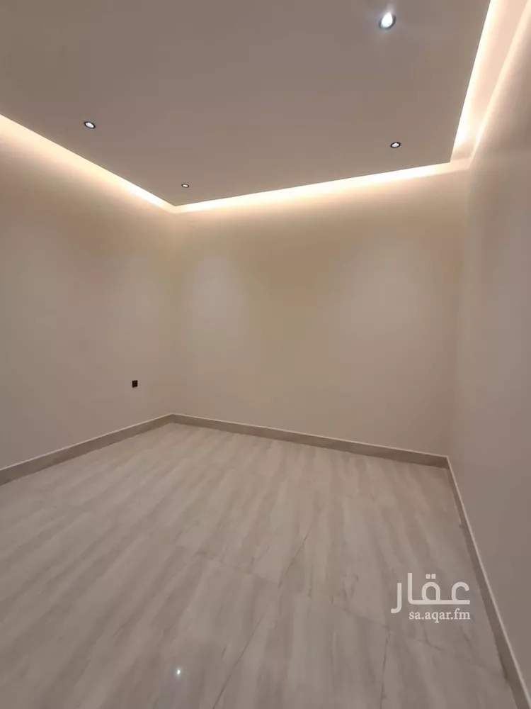 Floor for Sale in Riyadh Dirab 17