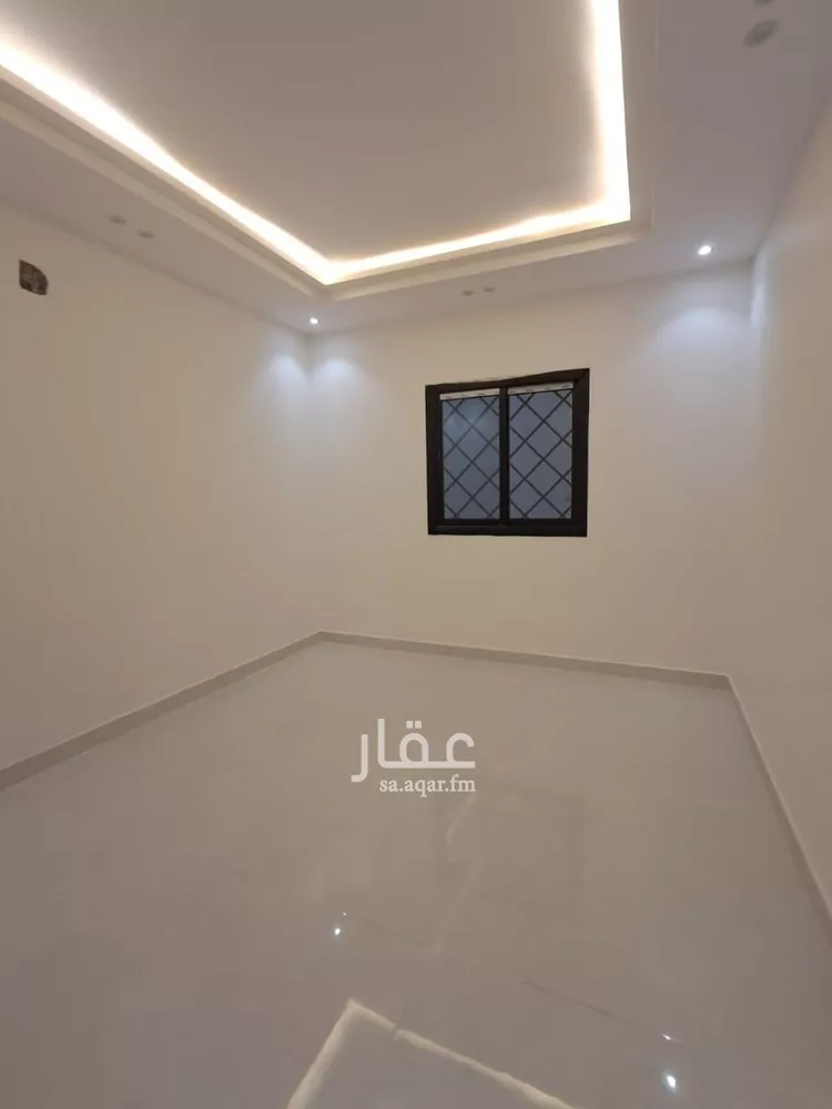 فيلا للبيع في شارع الطنيب, حي طيبة, مدينة الرياض, منطقة الرياض 9