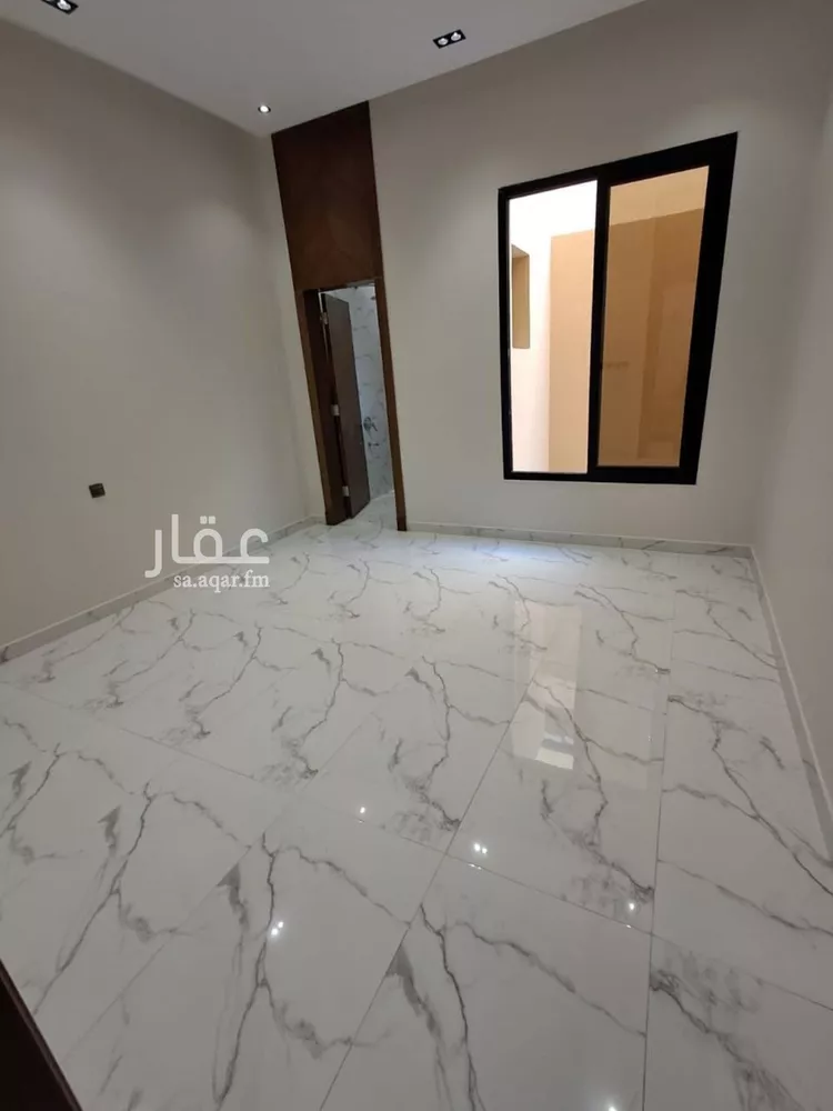 Floor for Sale in Riyadh Tuwaiq 10