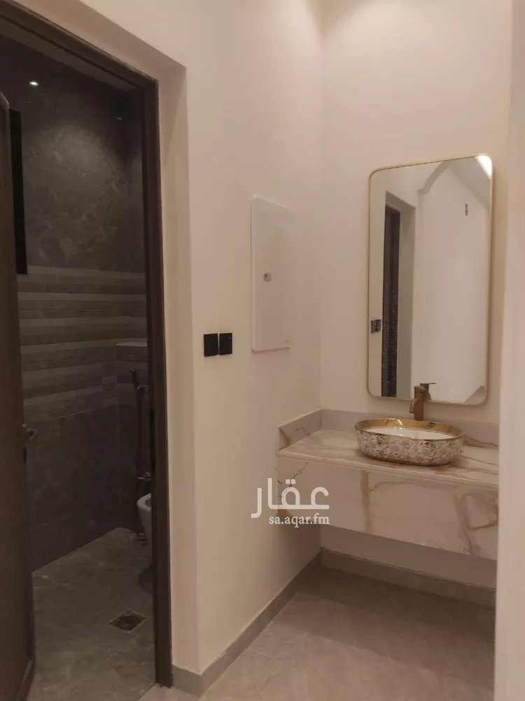 دور للبيع في شارع عرفات, حي بدر, مدينة الرياض, منطقة الرياض صورة 5