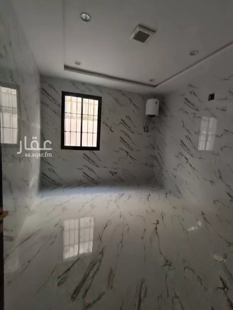 فيلا للبيع في شارع قميع, حي العريجاء الغربي, مدينة الرياض, منطقة الرياض صورة 5