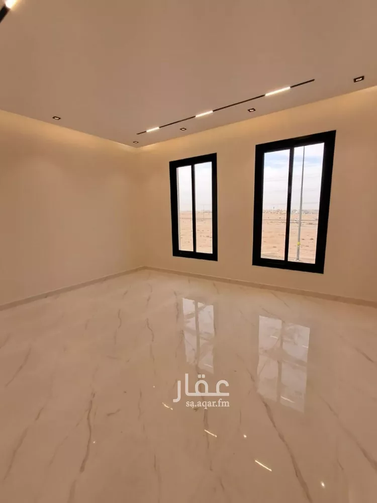 Floor for Sale in Riyadh Okaz 6
