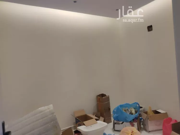 Floor for Sale in Riyadh Al Hazm 6