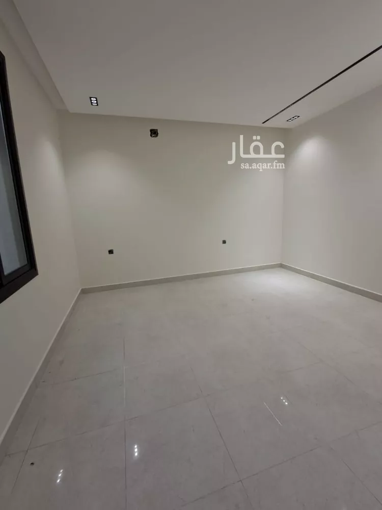 Floor for Sale in Riyadh Tuwaiq 21