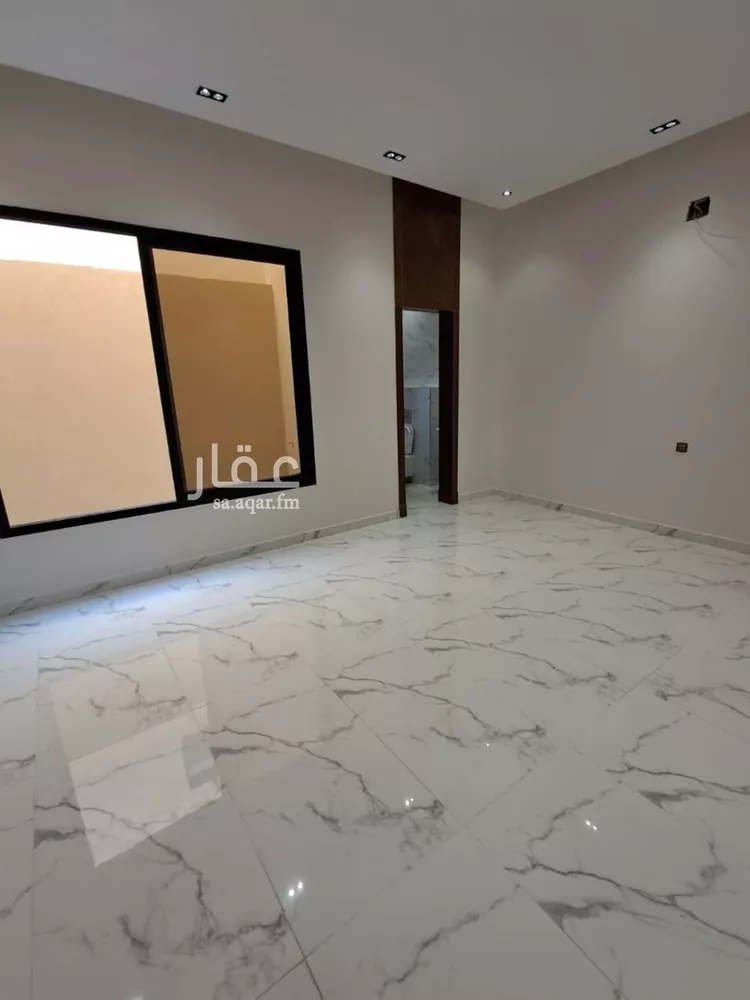 Floor for Sale in Riyadh Tuwaiq 13