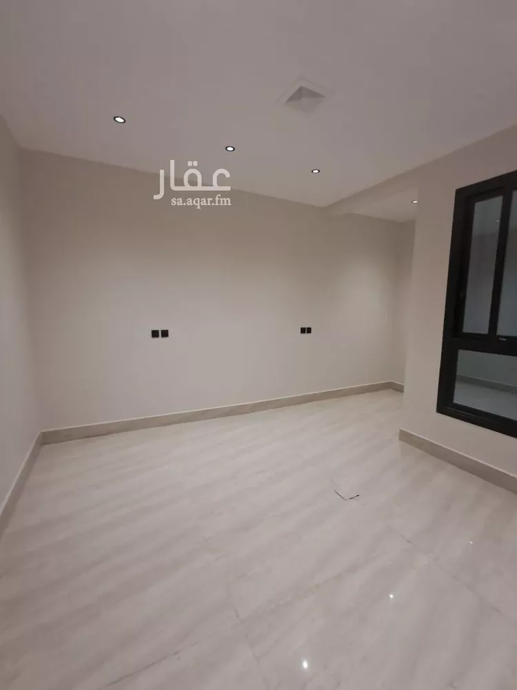 Floor for Sale in Riyadh Dirab 9