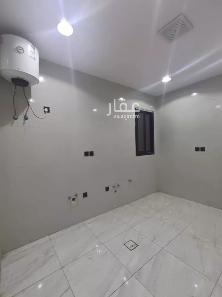 دور للبيع في حي عكاظ, مدينة الرياض, منطقة الرياض صورة 2