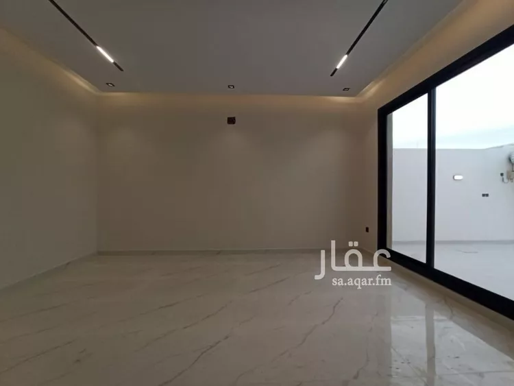 دور للبيع في شارع الخطيب التبريزي, حي عكاظ, مدينة الرياض, منطقة الرياض صورة 3