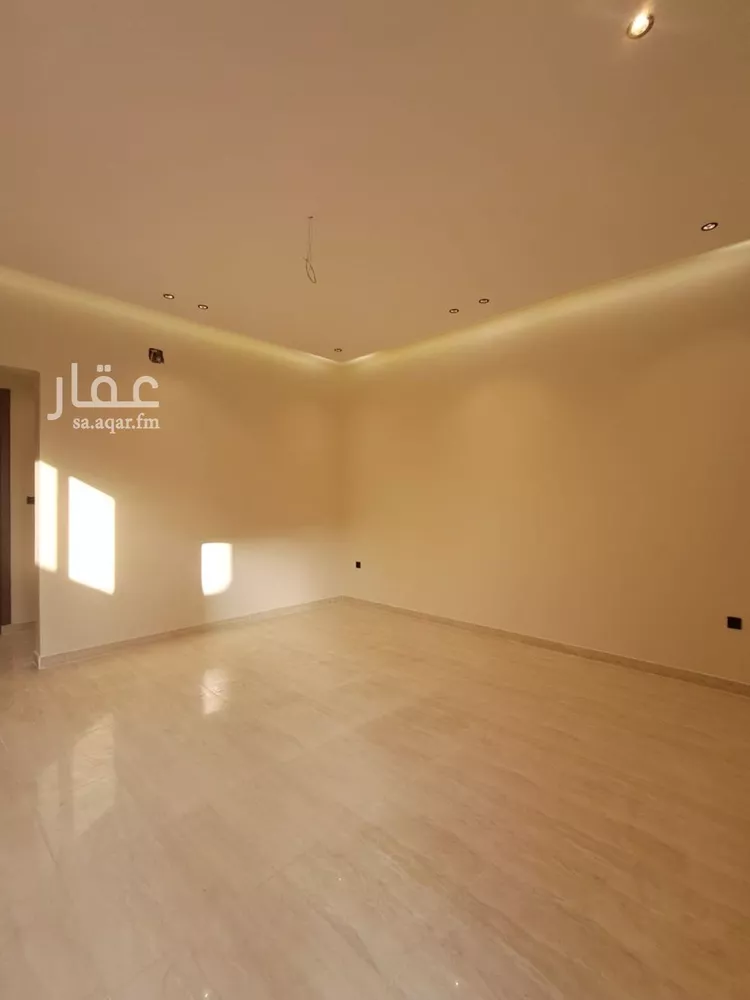 Floor for Sale in Riyadh Dirab 9