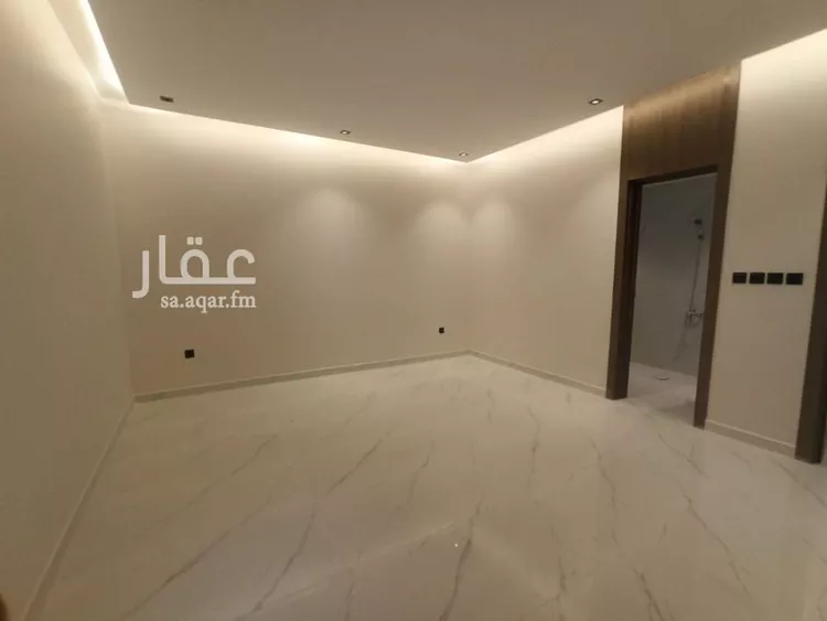 Floor for Sale in Riyadh Okaz 11