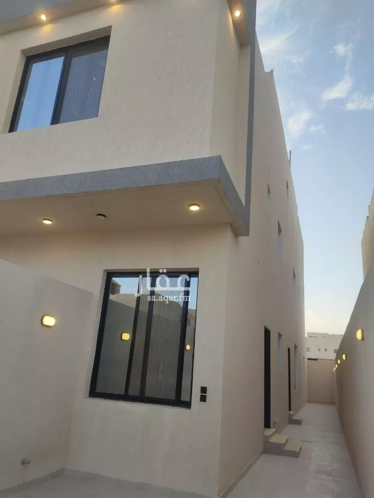 دور للبيع في شارع عرفات, حي بدر, مدينة الرياض, منطقة الرياض صورة 3