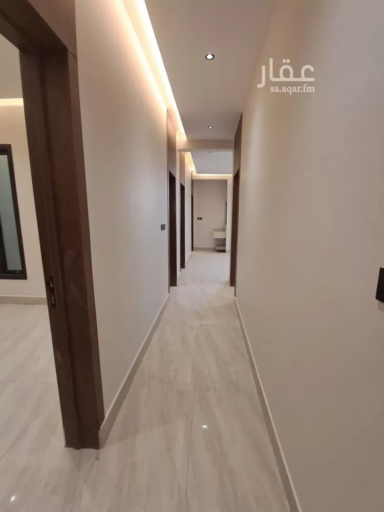 Floor for Sale in Riyadh Dirab 11
