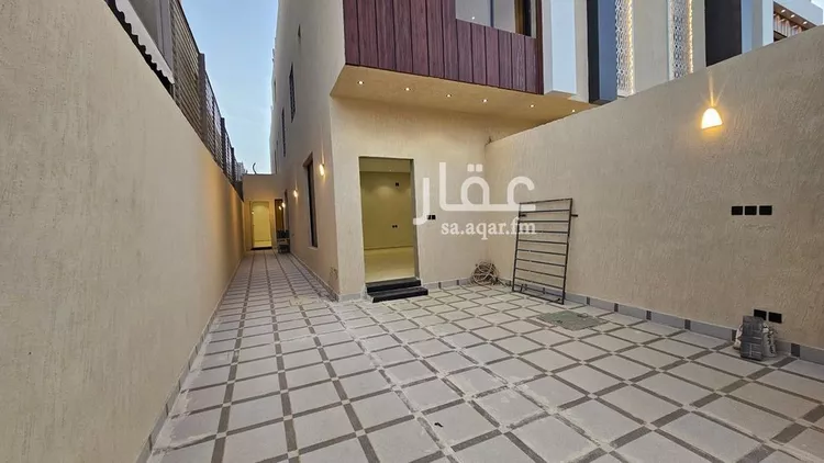 فيلا للبيع في شارع يعقوب بن أبي الفضل, حي عكاظ, مدينة الرياض, منطقة الرياض صورة 2