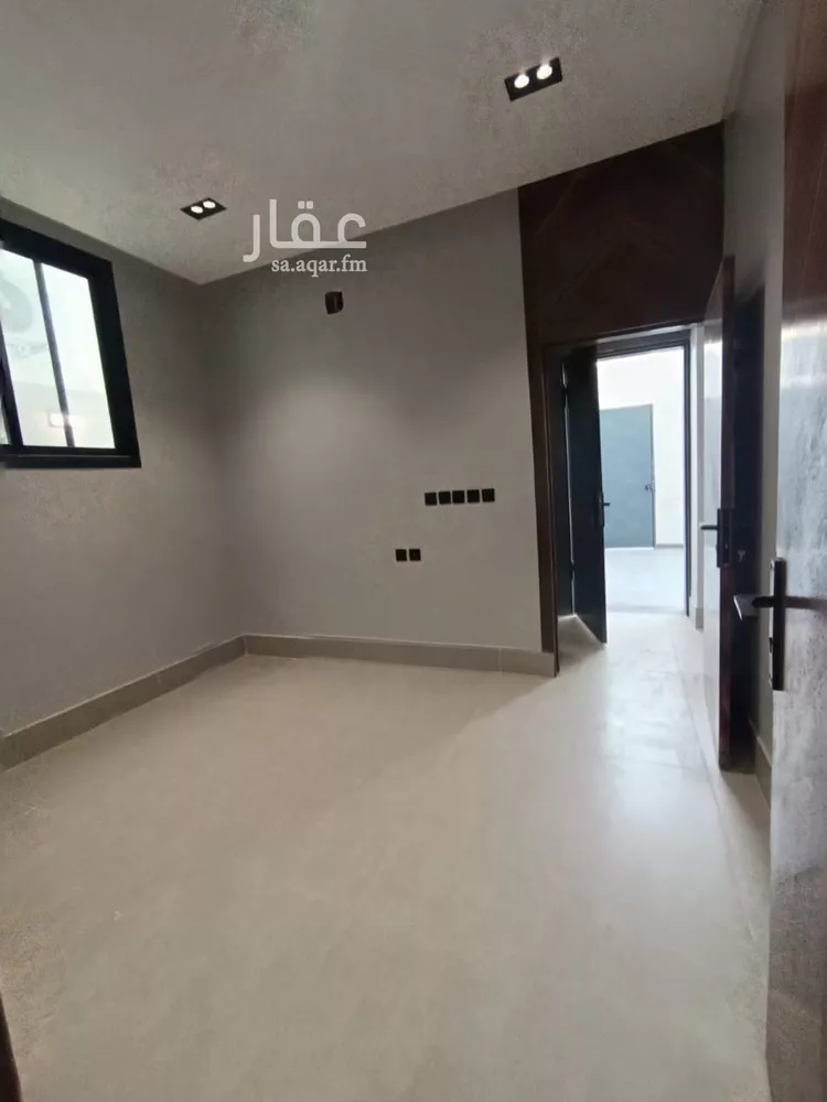 فيلا للبيع في شارع علي بن الحسن الخزرجي, حي عكاظ, مدينة الرياض, منطقة الرياض 8