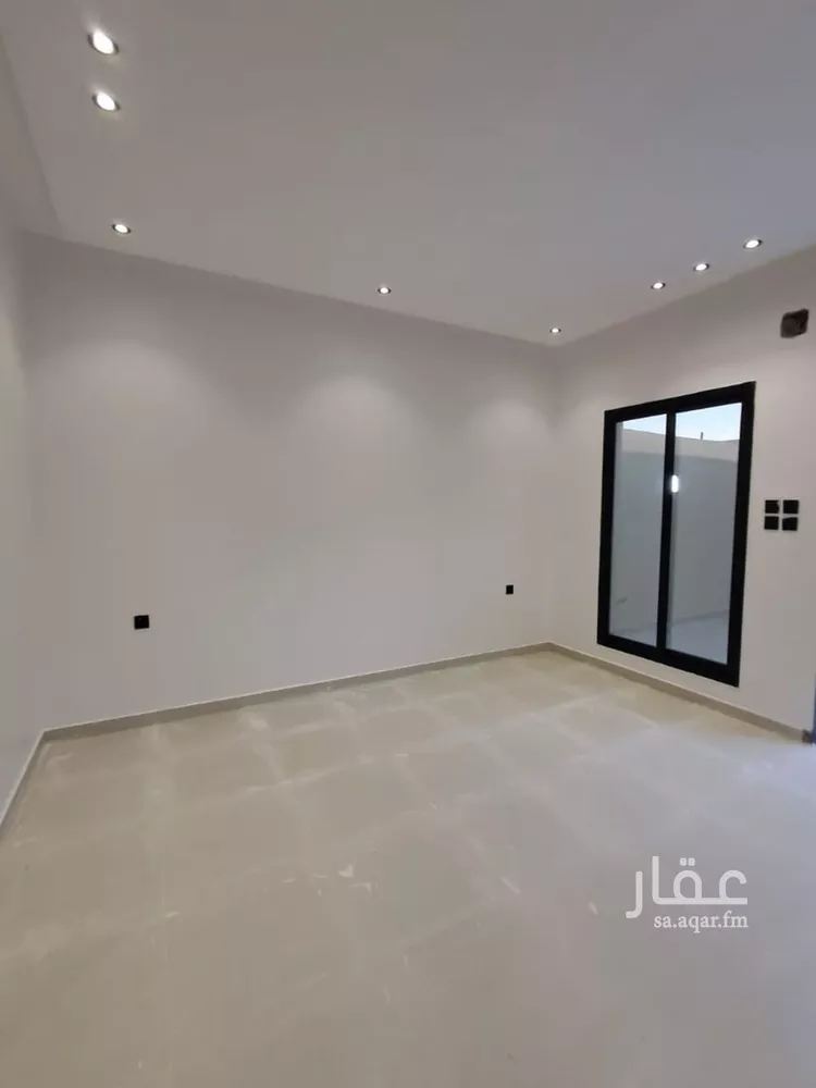 فيلا للبيع في شارع حامد القاري, حي عكاظ, مدينة الرياض, منطقة الرياض 7