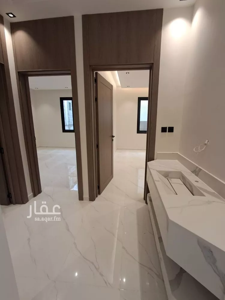 Floor for Sale in Riyadh Okaz 14
