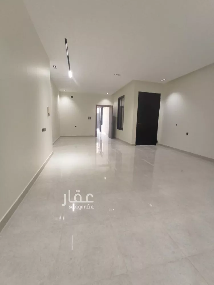 Floor for Sale in Riyadh Tuwaiq 11