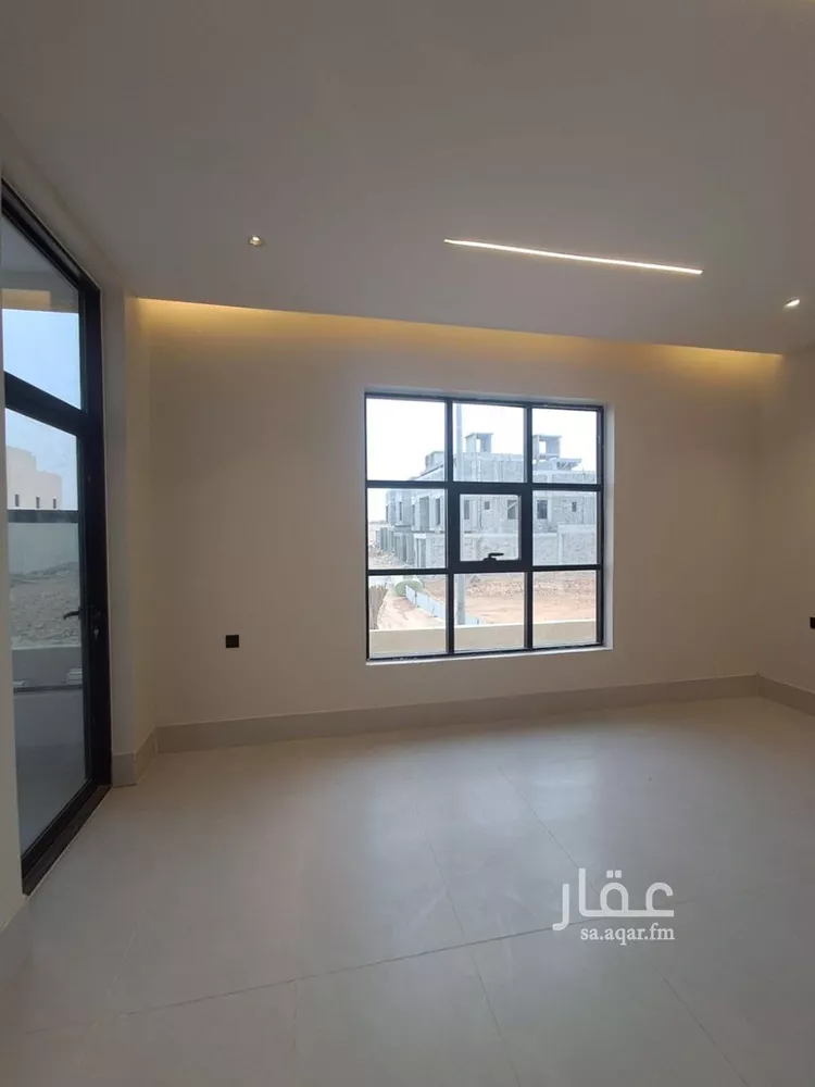 Floor for Sale in Riyadh Dirab 16
