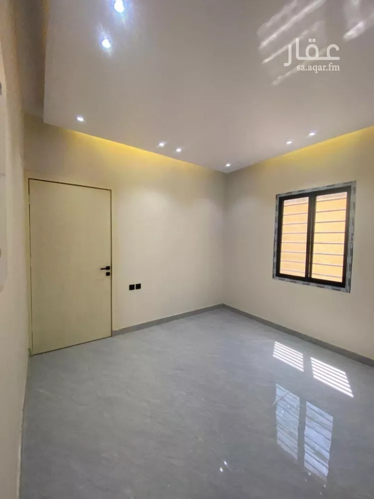 دور للبيع في شارع سعيد الماجد, حي عكاظ, مدينة الرياض, منطقة الرياض صورة 4