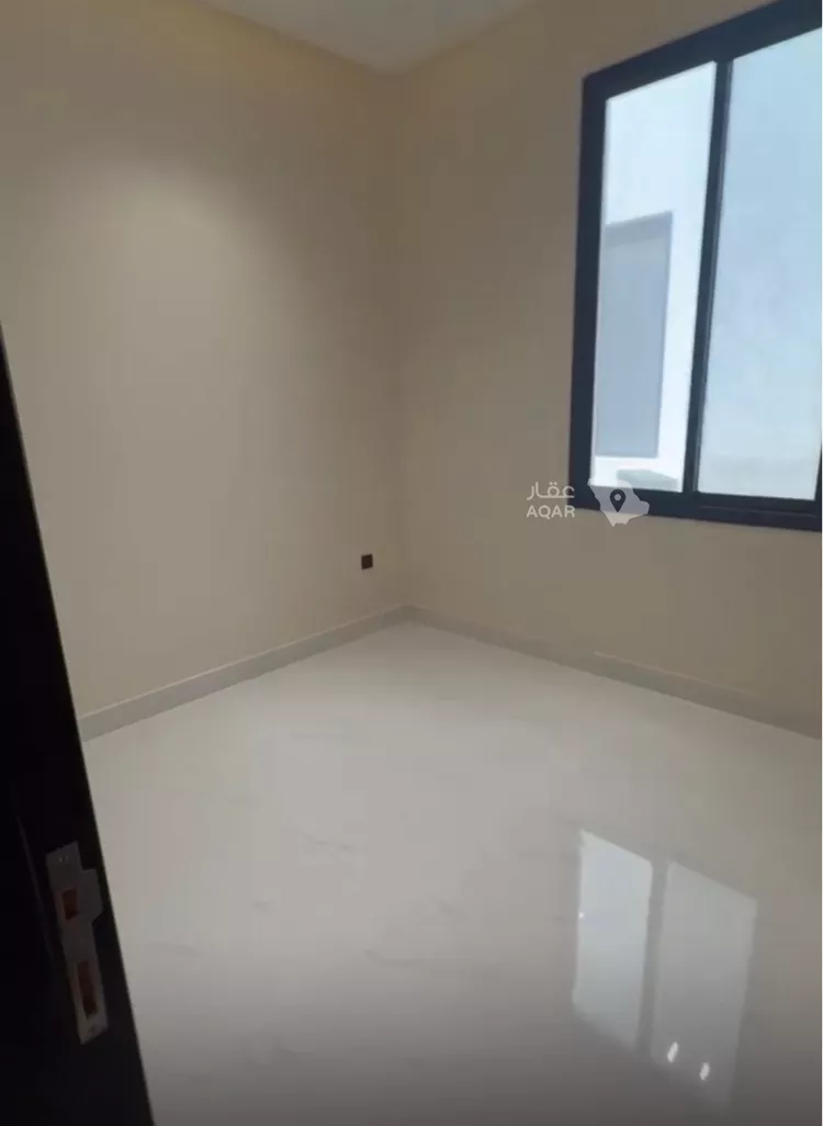 Floor for Sale in Riyadh Al Janadriyah صورة 2