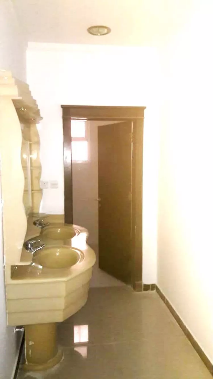 شقة للبيع في شارع المطر, حي الفيحاء, مدينة الرياض, منطقة الرياض صورة 3