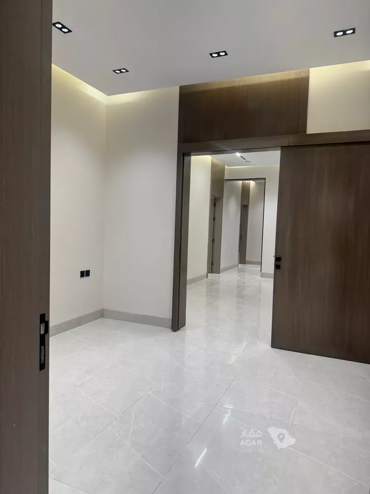 Floor for Sale in Riyadh Al Janadriyah صورة 4