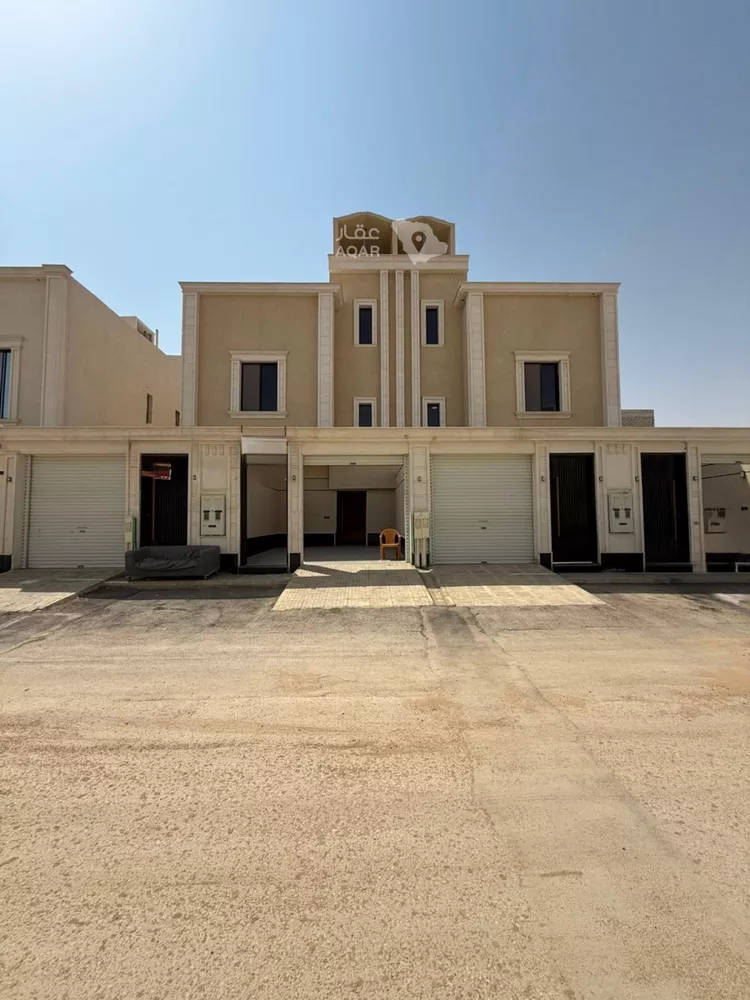 Floor for Sale in Riyadh Al Janadriyah