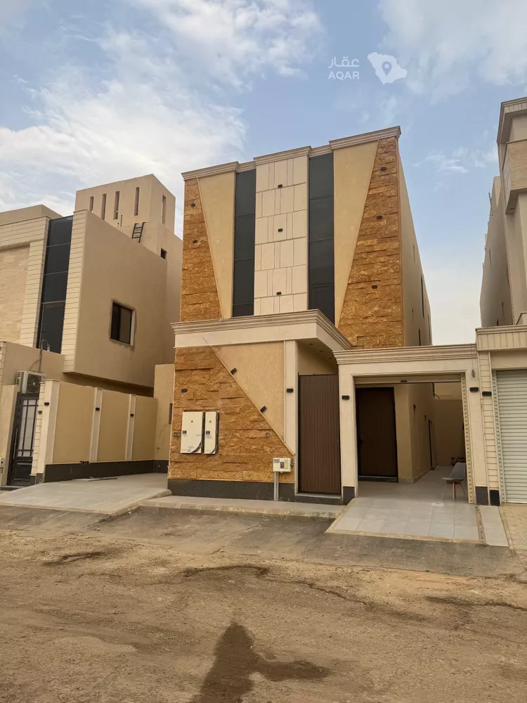Floor for Sale in Riyadh Al Janadriyah