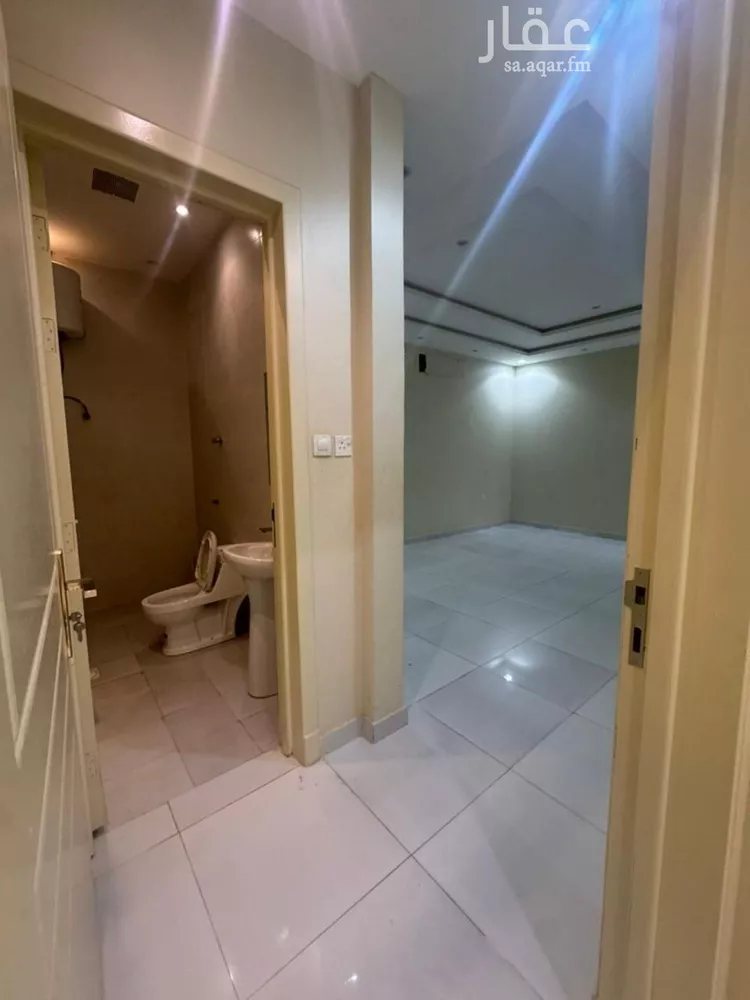 Floor for Rent in Riyadh Al Mahdiyah صورة 2