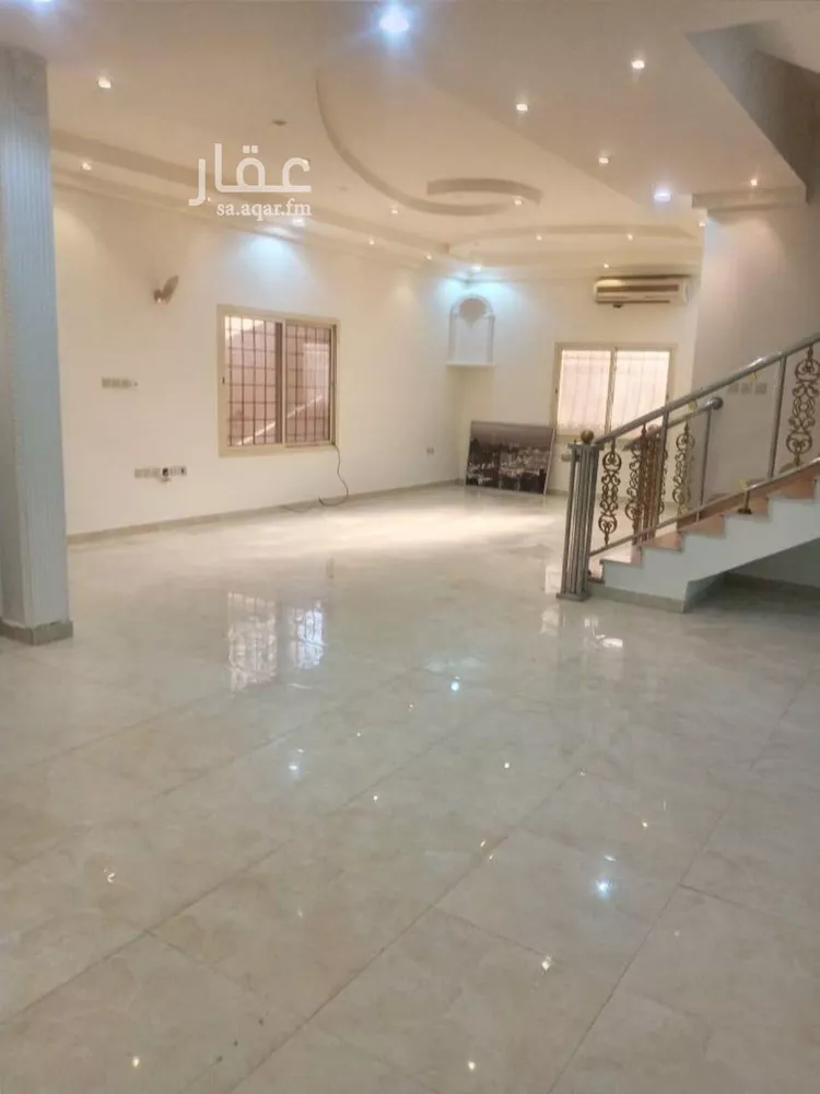 فيلا للبيع في شارع رقم 180, حي المونسية, مدينة الرياض, منطقة الرياض 14