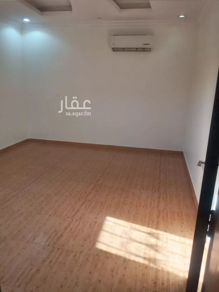 فيلا للبيع في شارع رقم 180, حي المونسية, مدينة الرياض, منطقة الرياض 12